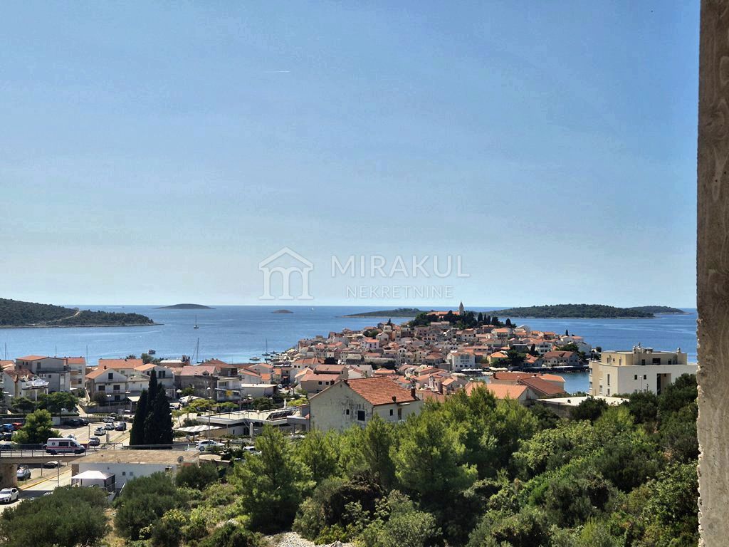 Nekretnine Primošten, Luksuzan stan na drugom katu S6 – 2