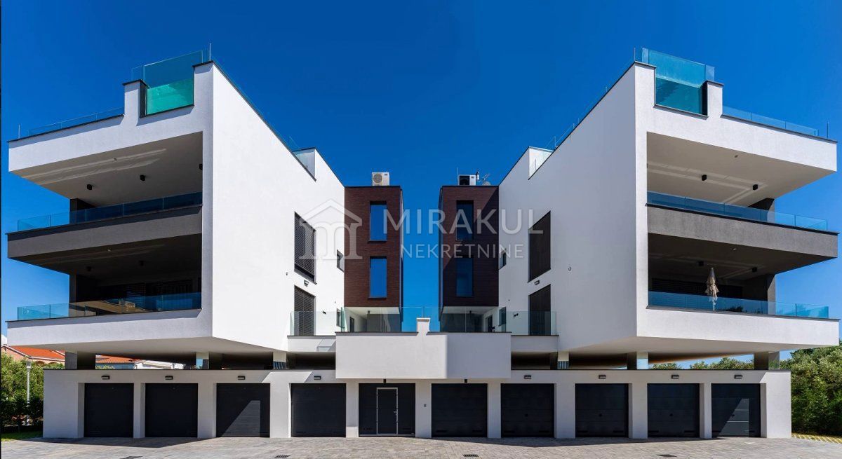 Immobilien Sukošan, TOP-LAGE, ZWEITE REIHE ZUM STRAND, Luxuriöses Penthouse S2 mit Meerblick – 2