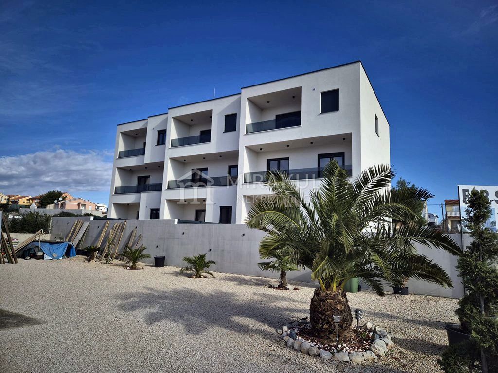 Nekretnine Vodice, NOVOGRADNJA, Stanovi na mirnoj lokaciji