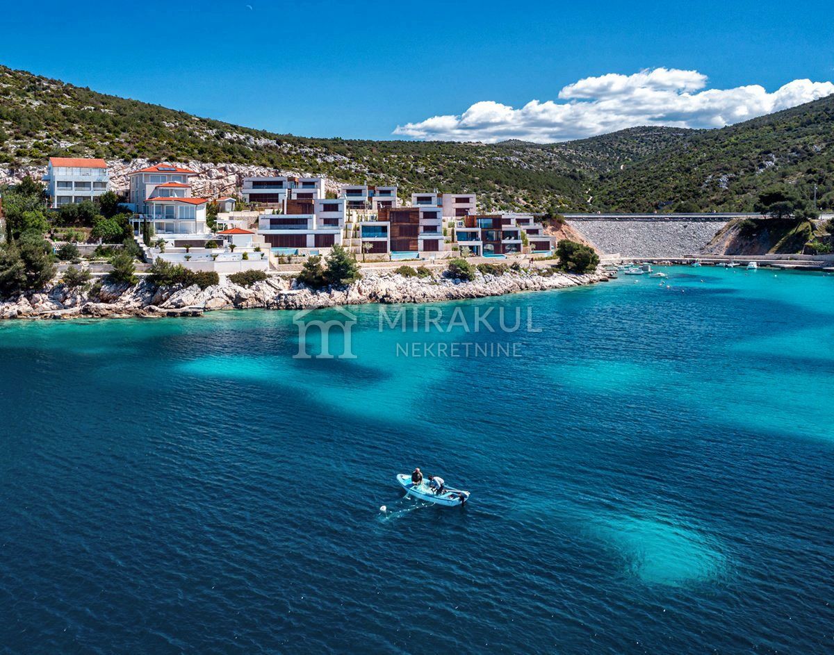 PRIMOŠTEN