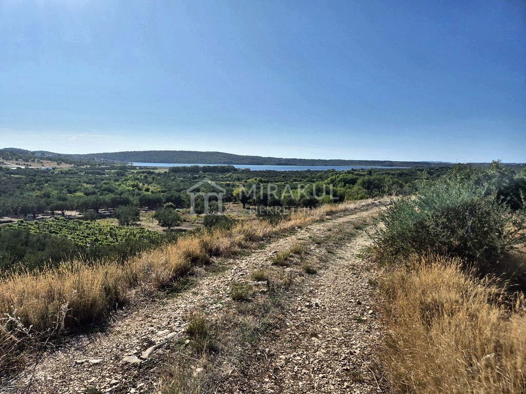 Terreno ŠIBENIK, 332.670 €