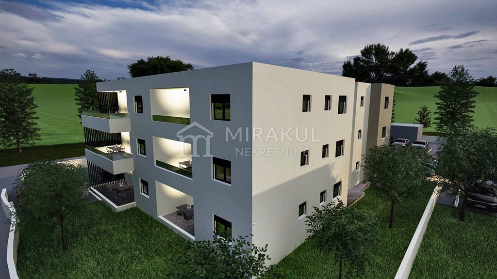 Nekretnine Vodice, Moderan stan S1 na mirnoj lokaciji