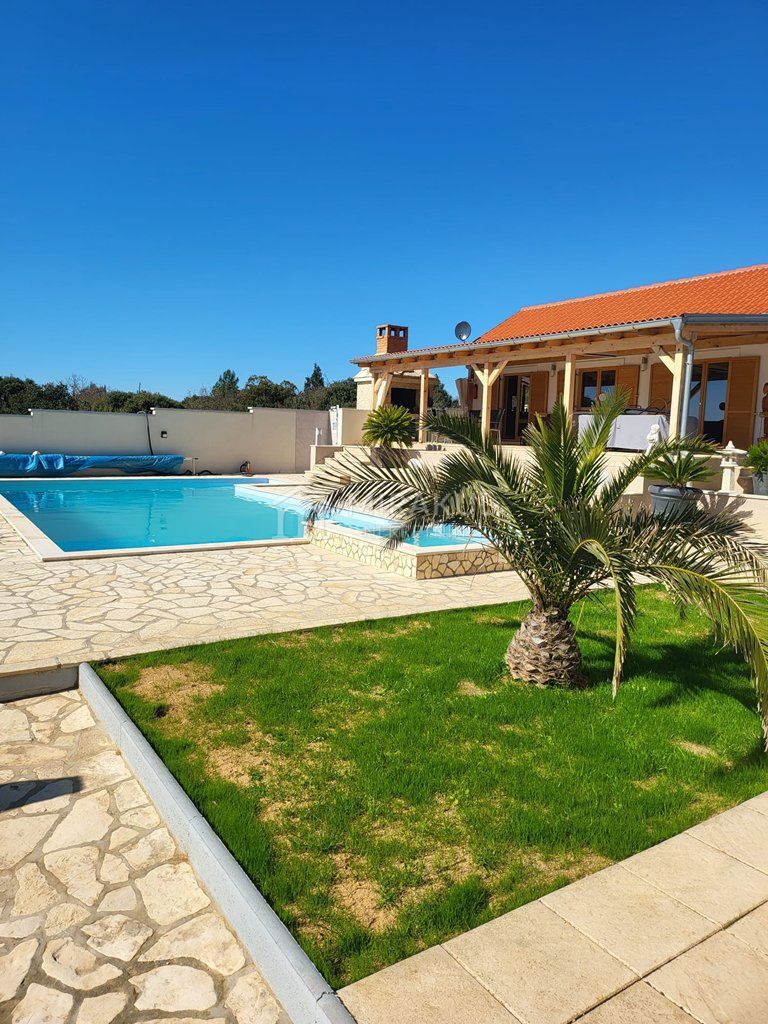 Casa POLAČA, 595.000 €