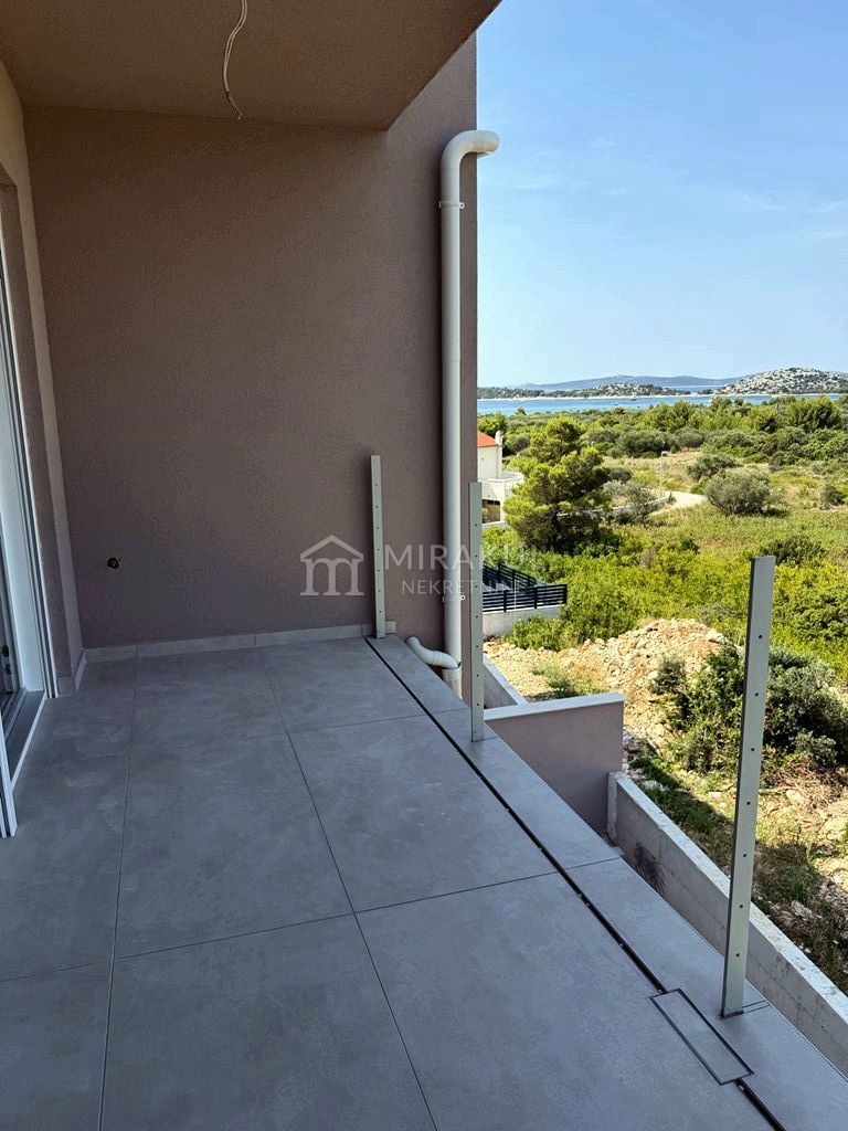 Vodice nekretnine, NOVOGRADNJA, Stan S5 s pogledom na more
