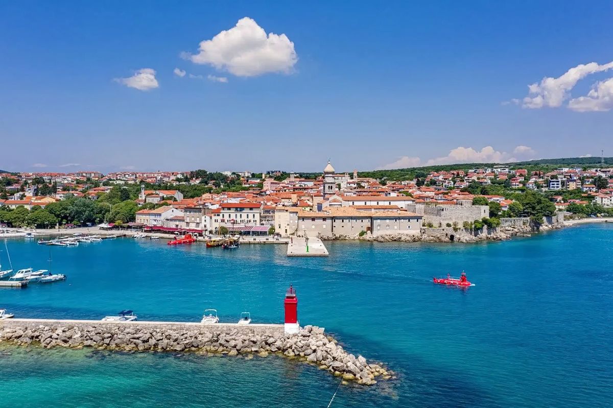 Locale commerciale KRK, 115.000 €