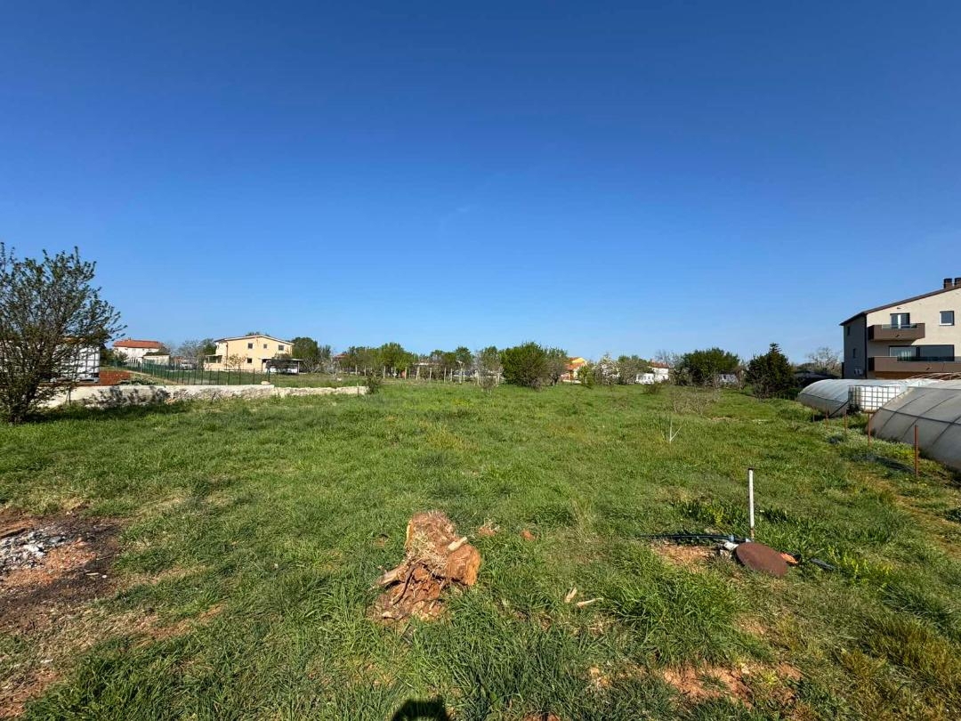 Участок FAŽANA, 154.000 €