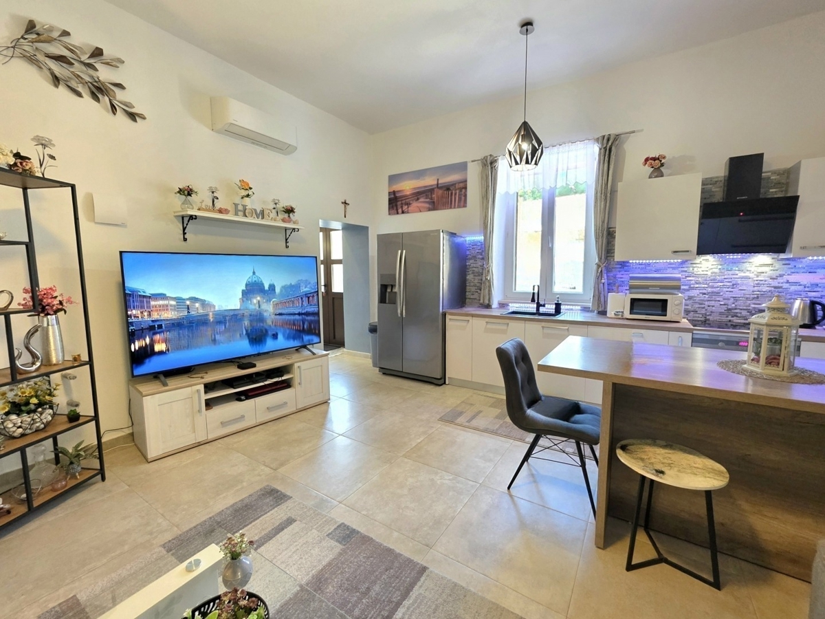 Appartamento PULA, 360.000 €