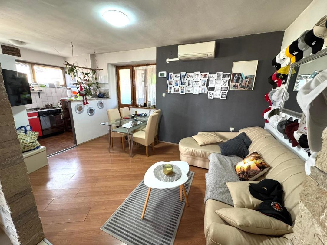 Appartamento FAŽANA, 257.000 €