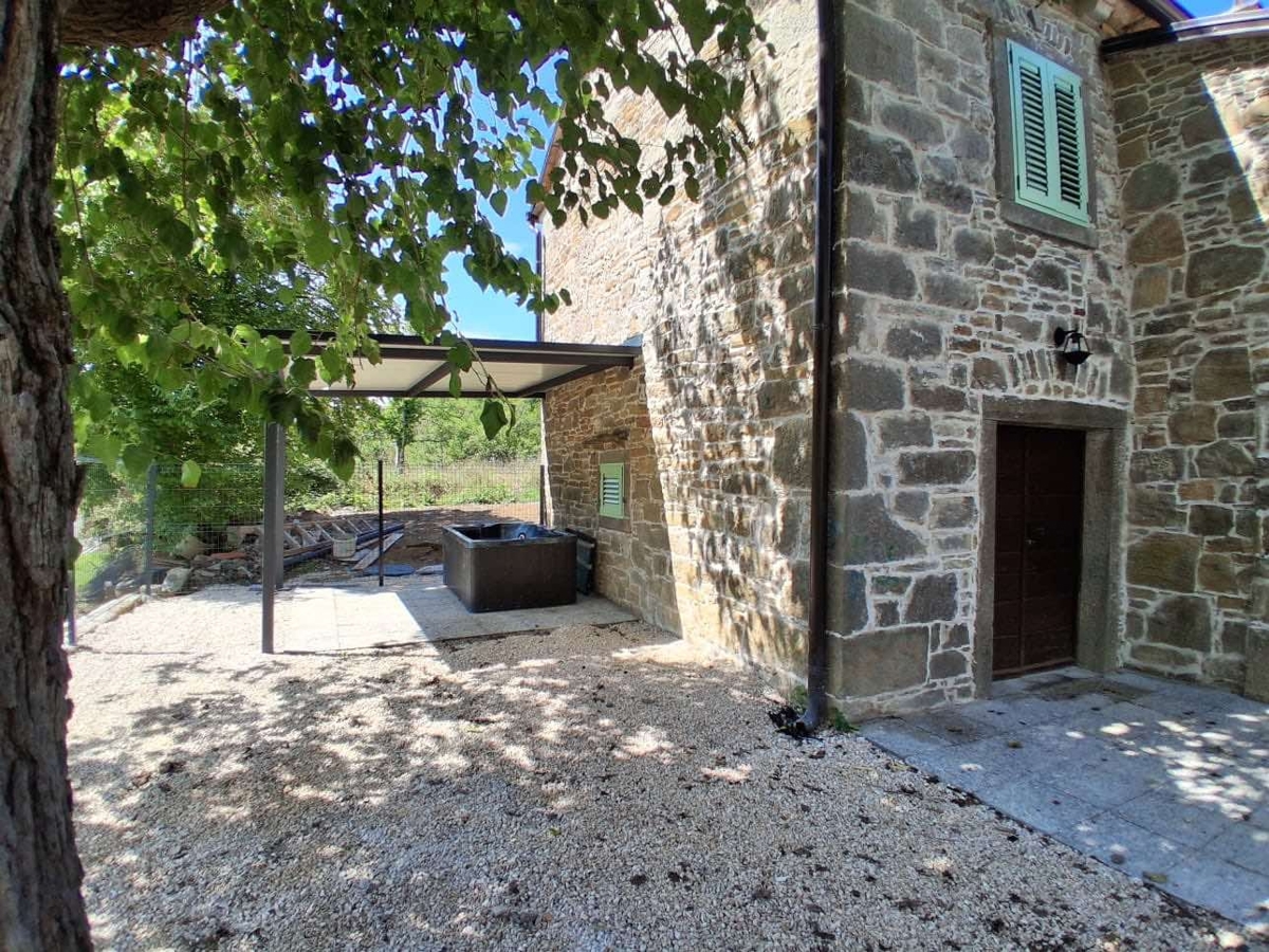 BUZET