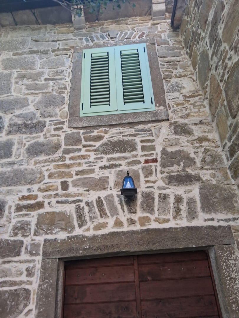 BUZET