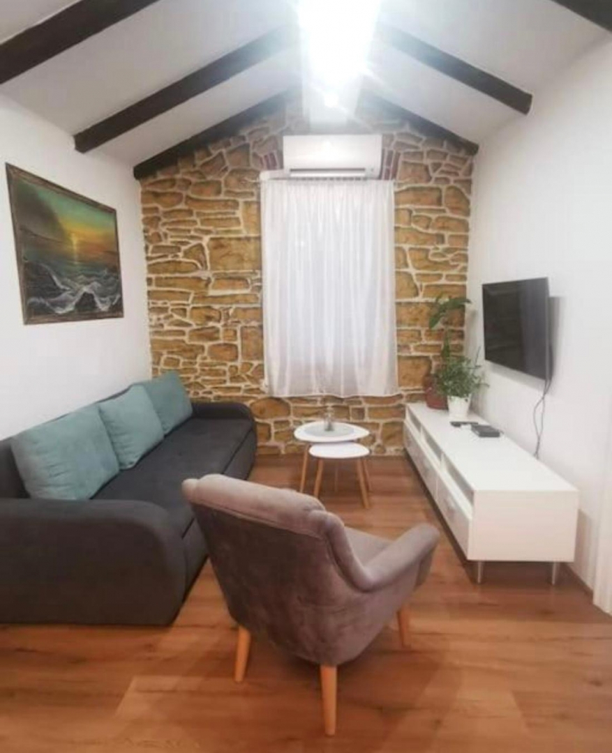 Pula, Stoja, Stan 2 Ss+Db, 250 M Od Mora, Prilika!
