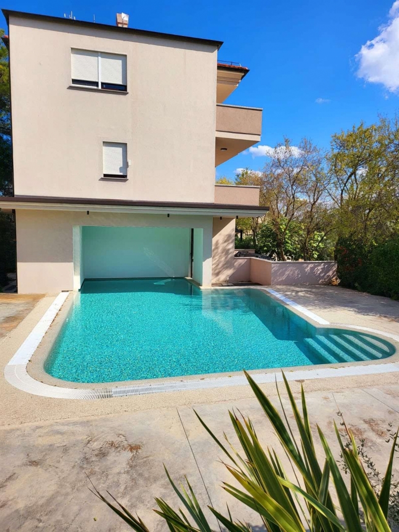 Appartamento MEDULIN, 380.000 €