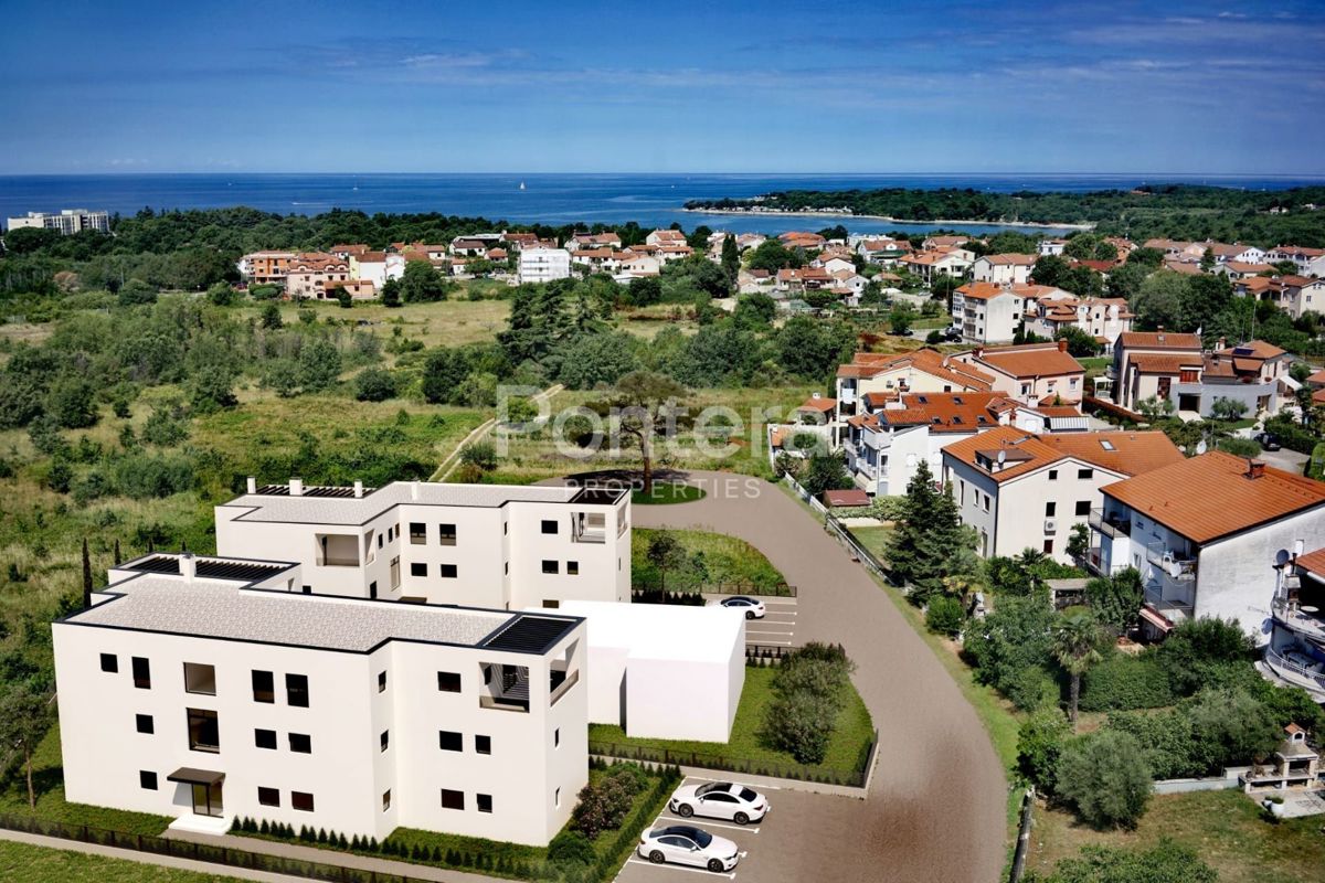 ISTRA, POREČ - Elegancija i Komfor: Prostrani dvosobni stan s vrtom u srcu Poreča