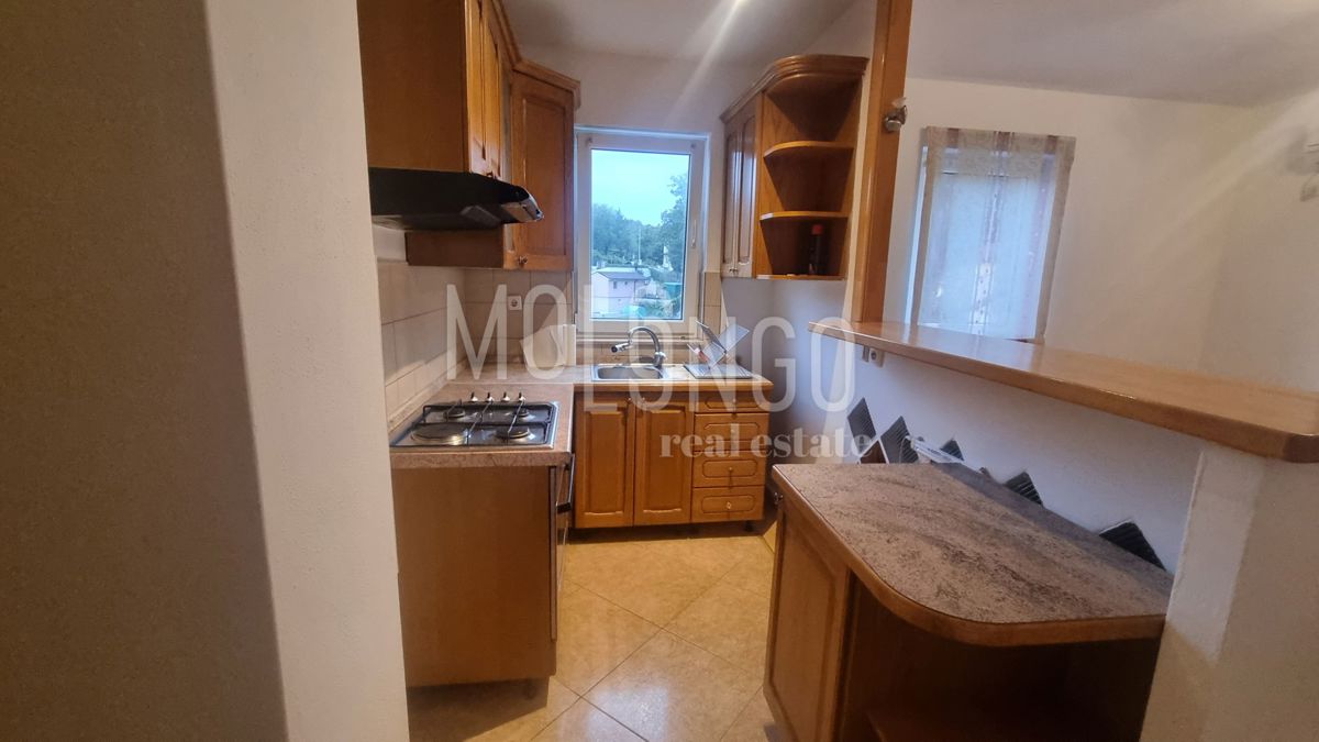 Appartamento VIŠKOVO, 450 €
