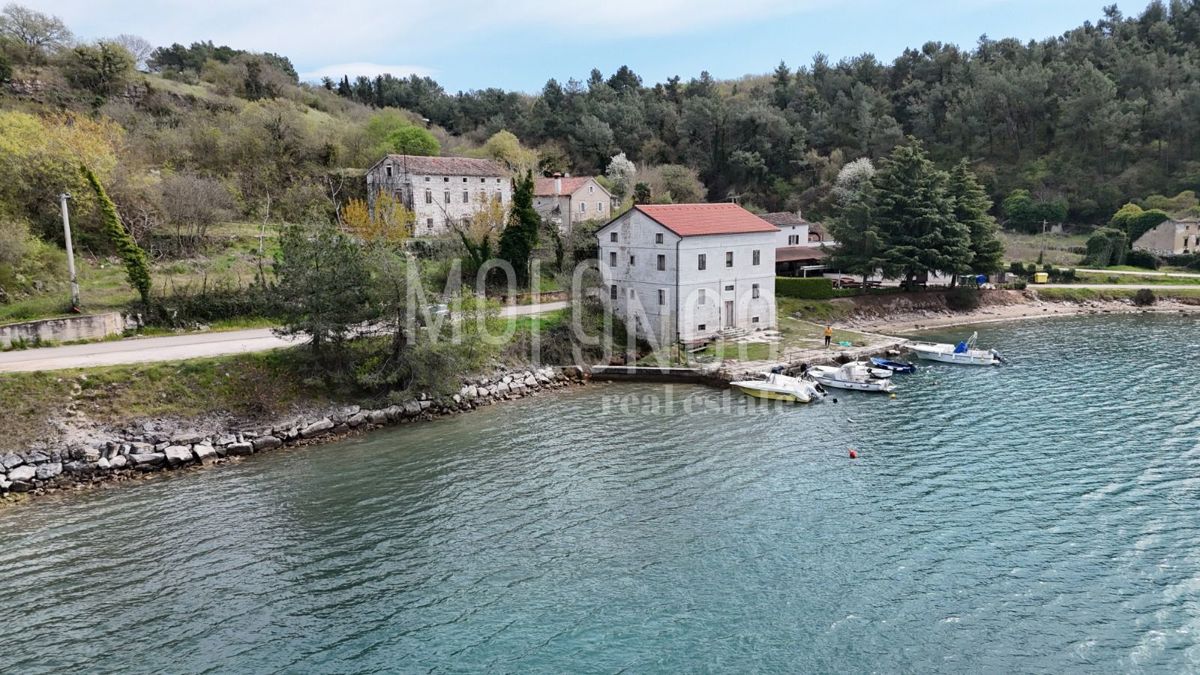 Дом POREČ, 2.000.000 €