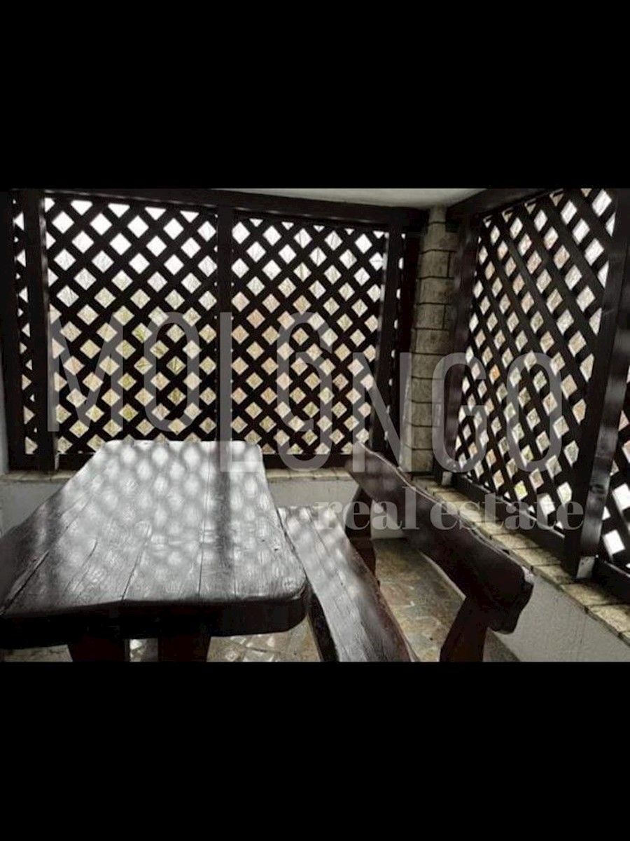 RAZLOGE