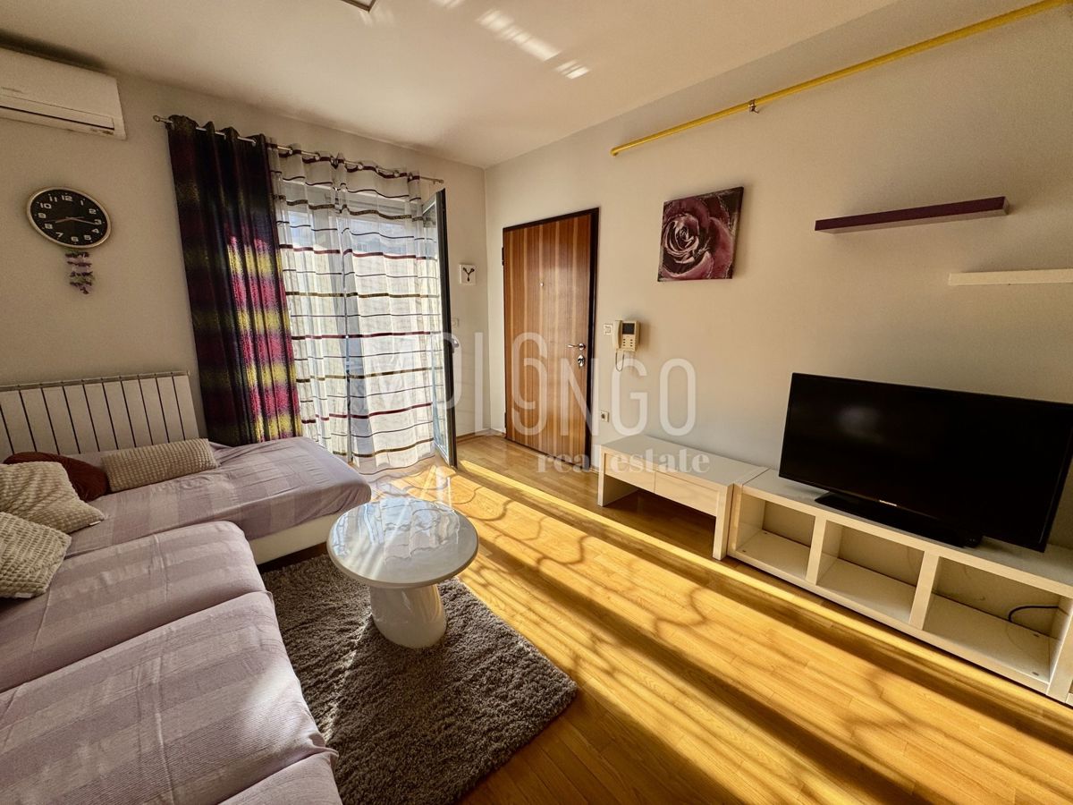 Appartamento RIJEKA, 800 €