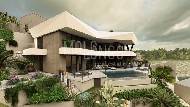 Участок KOSTRENA, 2.500.000 €