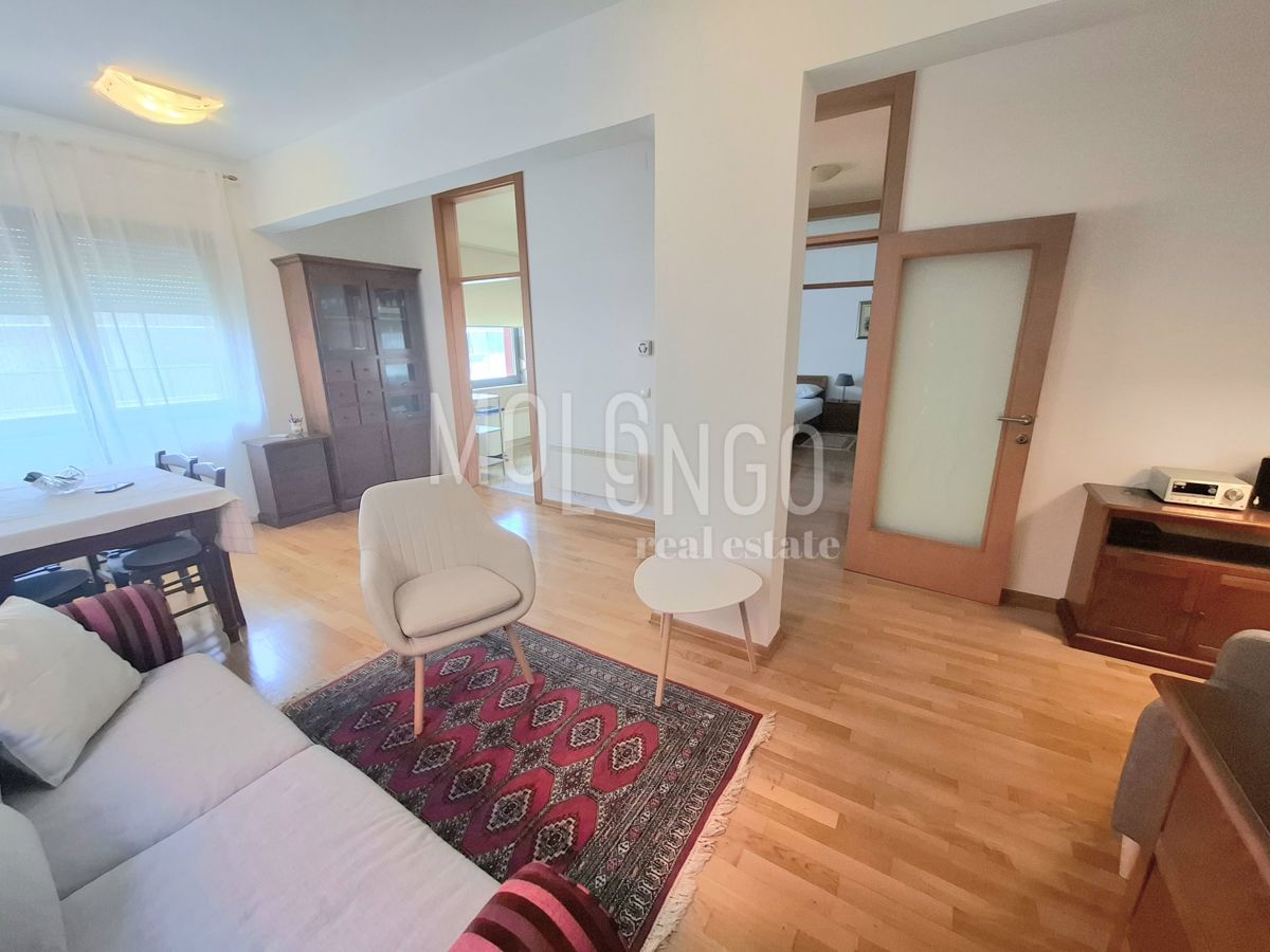 Appartamento RIJEKA, 1.100 €