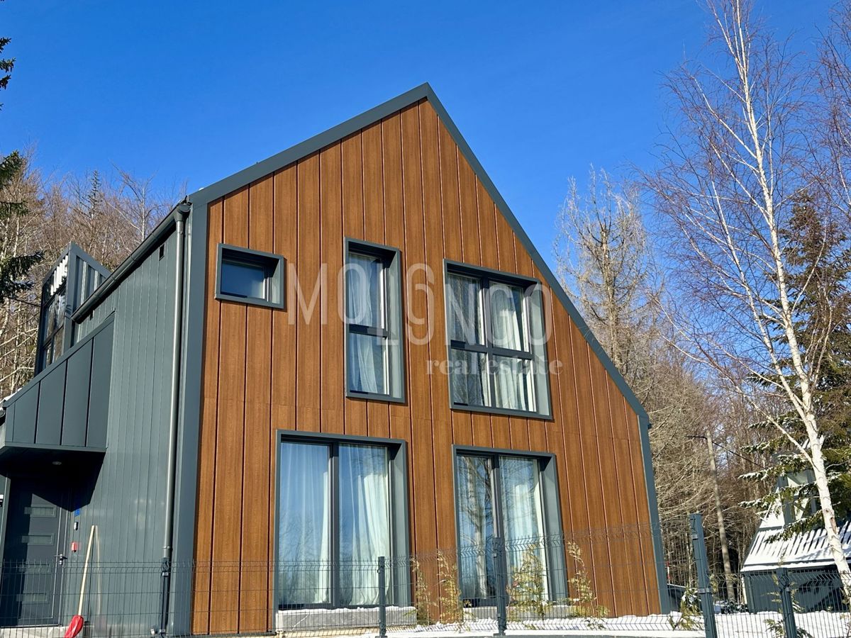 Дом RAVNA GORA, 310.000 €