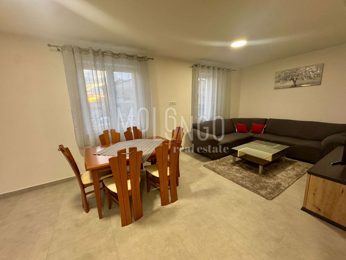Appartamento RIJEKA, 800 €