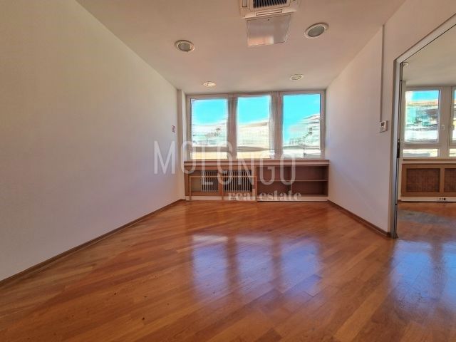 Коммерческая площадь RIJEKA, 2.000 €