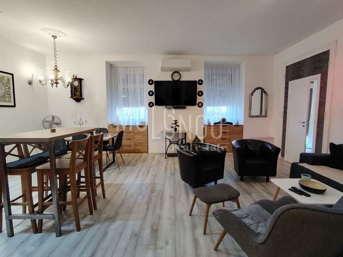 Appartamento RIJEKA, 1.100 €