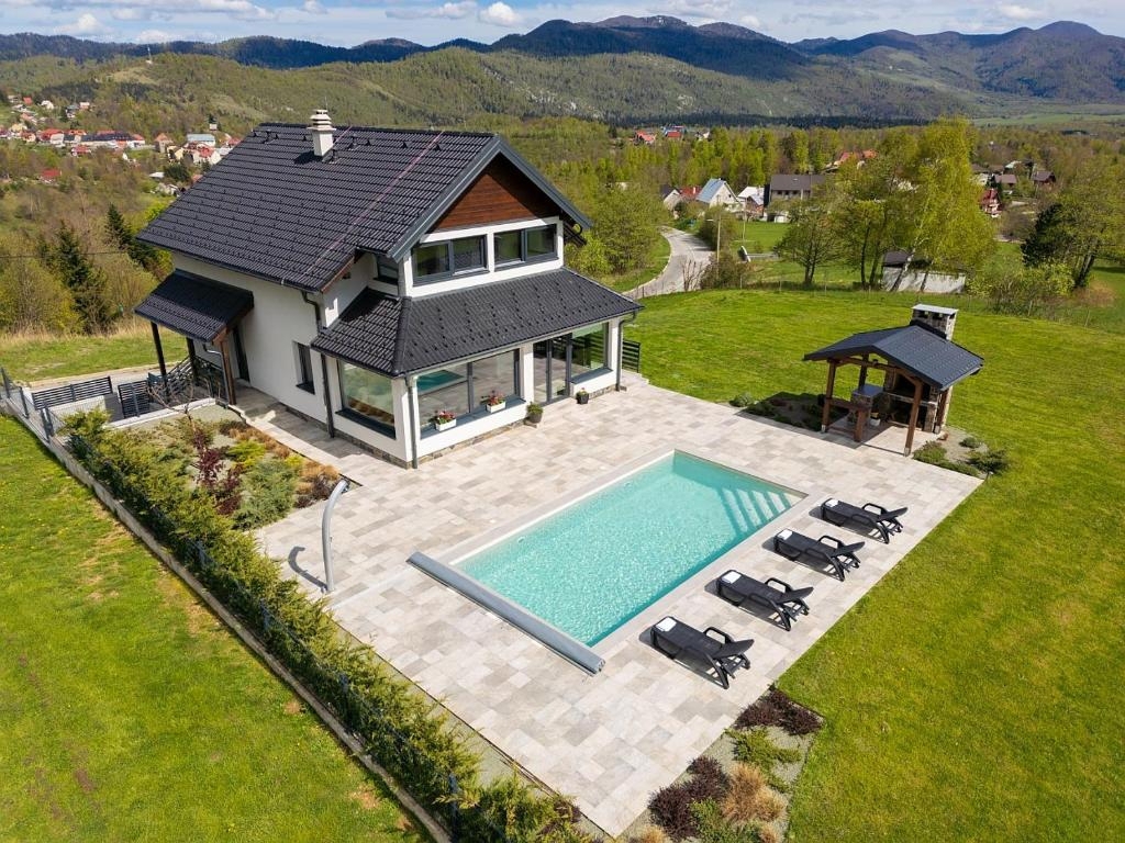 FUŽINE
