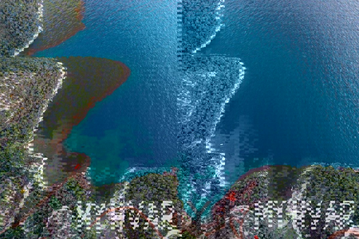 Terreno JELSA, 490.500 €