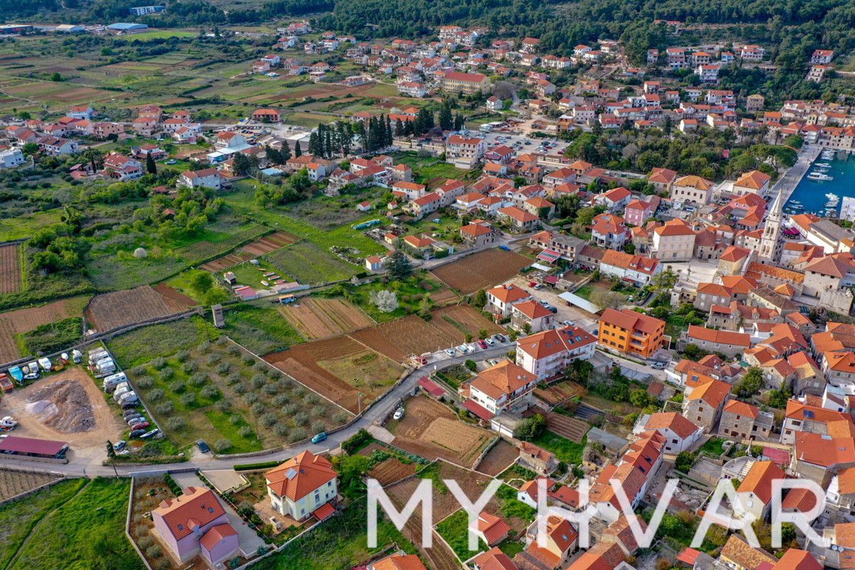 Casa JELSA, 150.000 €