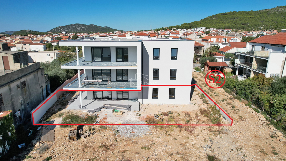 Appartamento TRIBUNJ, 357.500 €