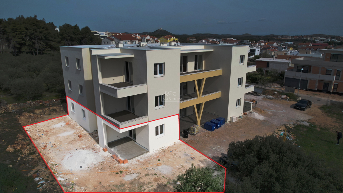 Vodice - Apartment S1 with garden 133m2, 500m from the center