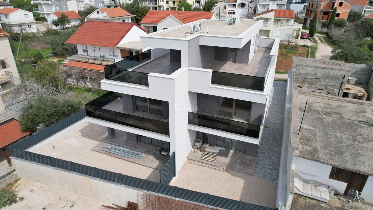 Дом TRIBUNJ, 590.000 €