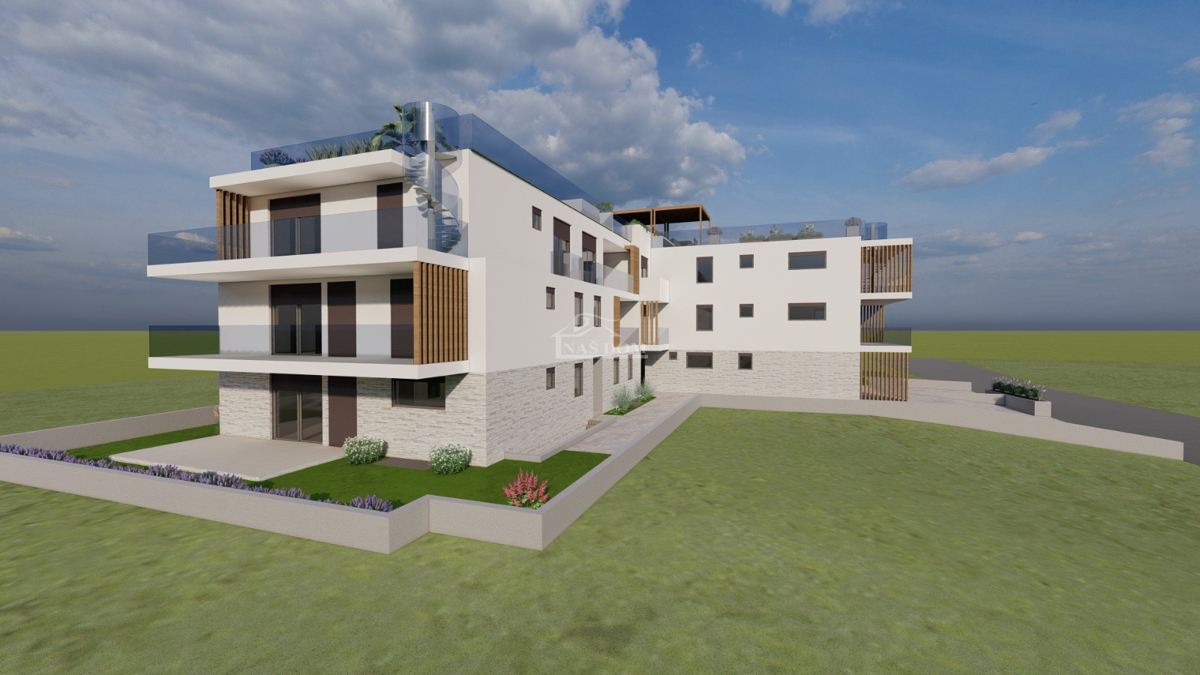 Vodice - Luksuzni stan S3 s vrtom i garažom, top lokacija