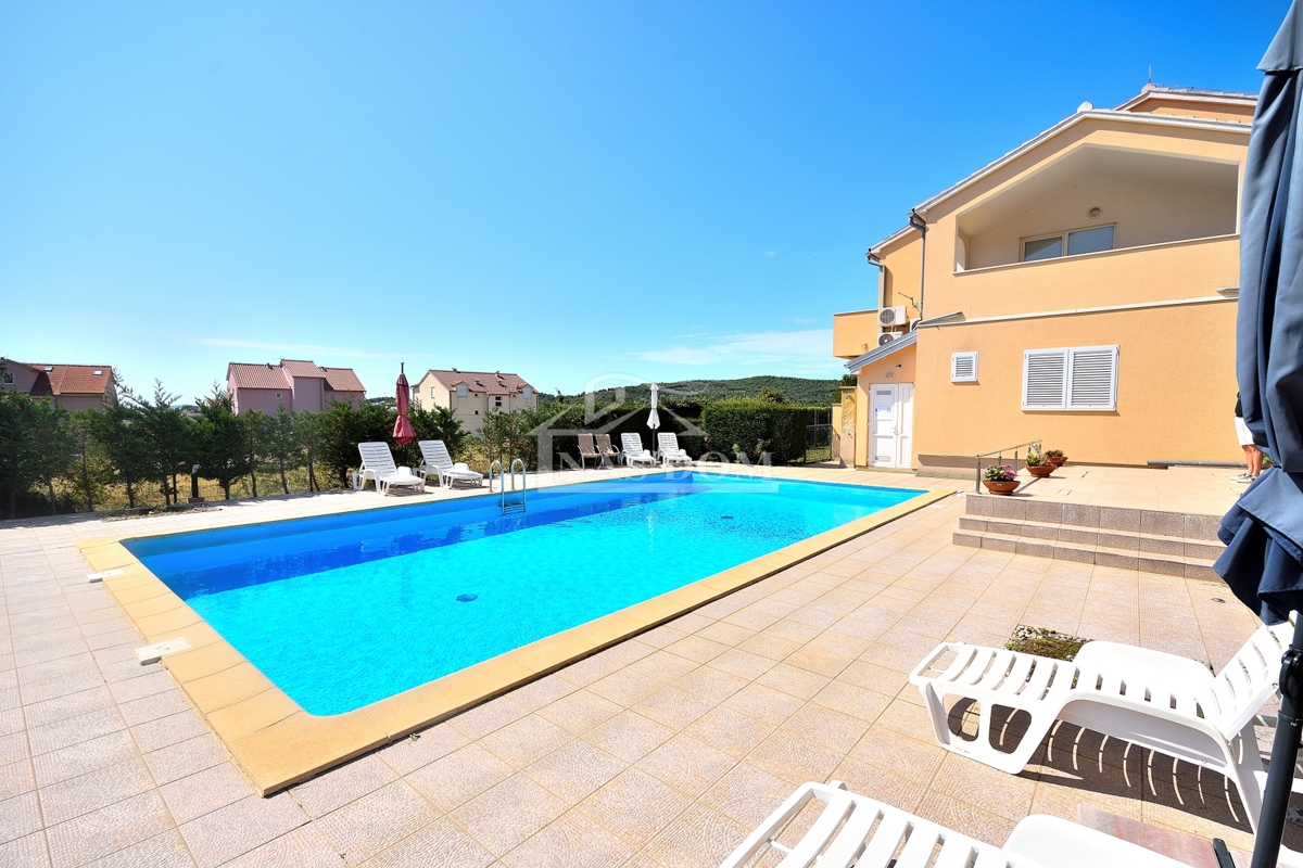 Vodice - Apartment with mezzanine, 3 bedrooms + dining room, sea view