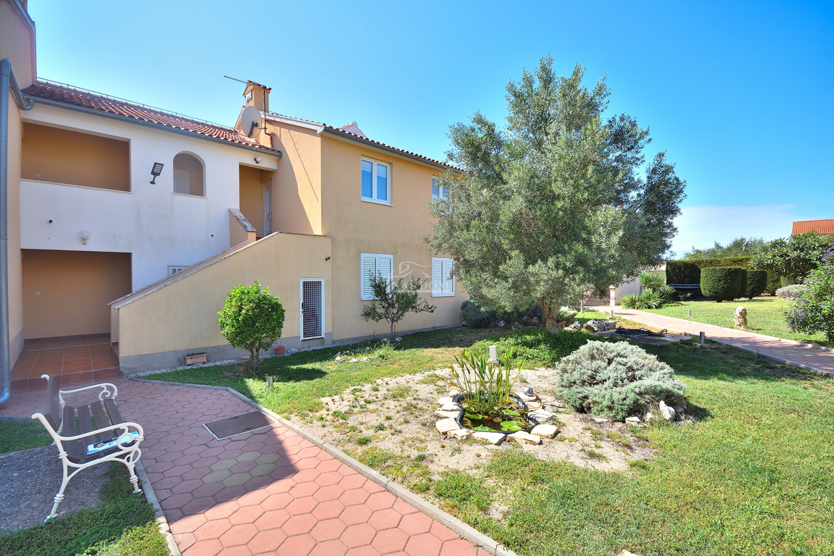 Vodice - Stan s galerijom, 3S+DB, pogled na more