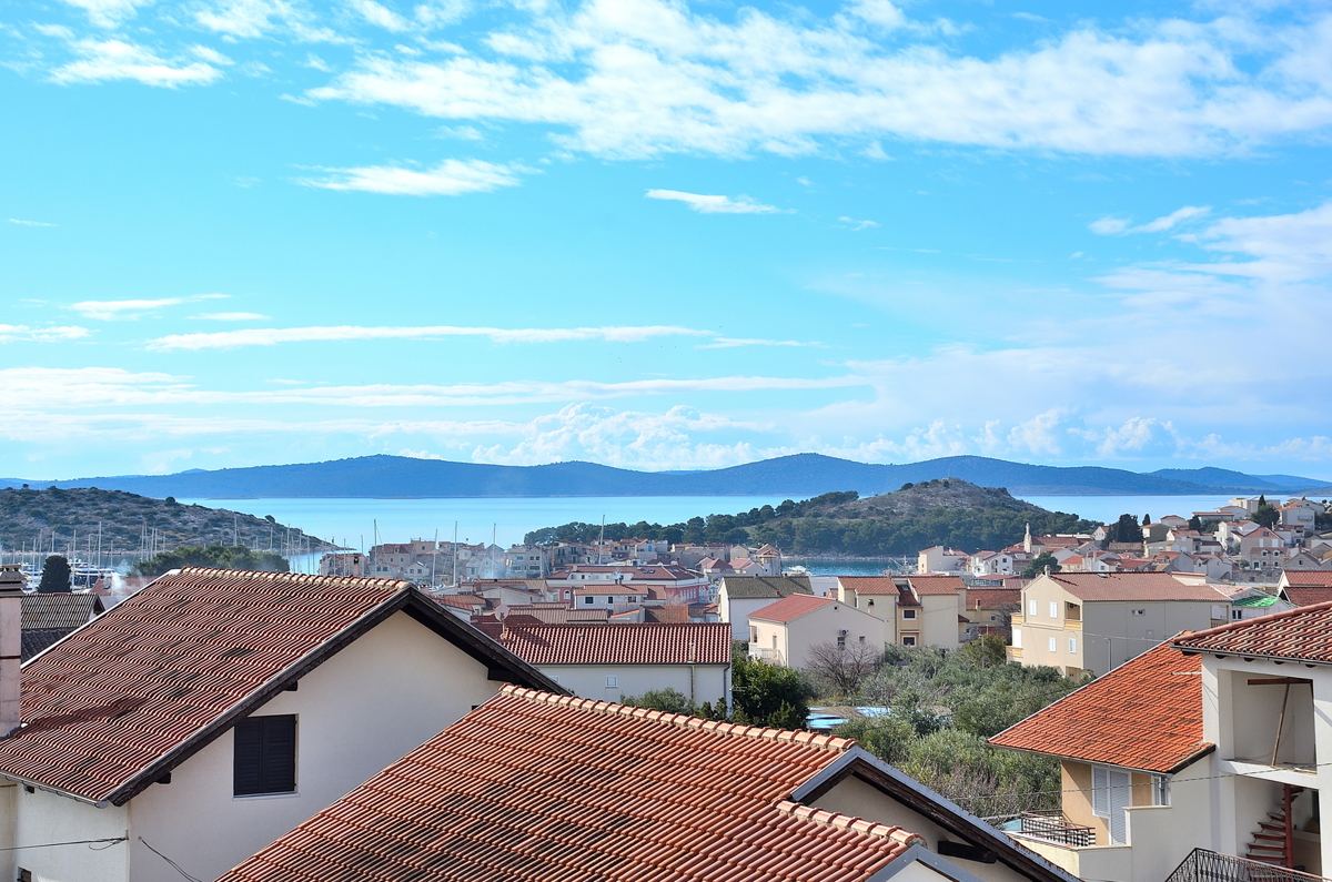 Appartamento TRIBUNJ, 232.000 €