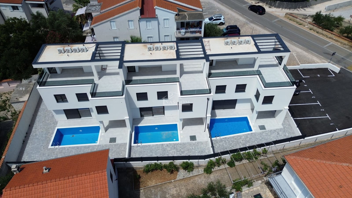 Дом VODICE, 1.300 €