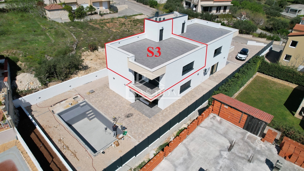 Vodice - Apartment S3 on the first floor with a roof terrace, sea view