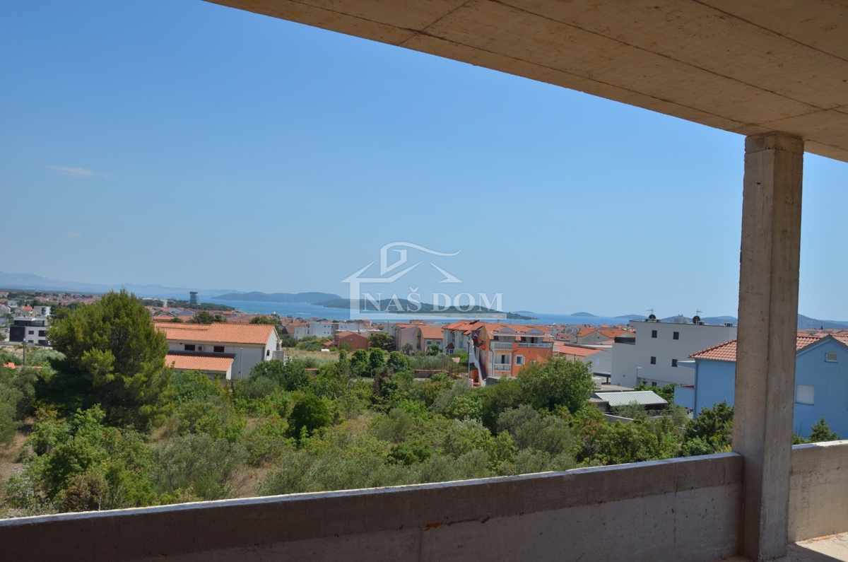 Vodice - Three-room apartment S7 on the second floor, with sea view
