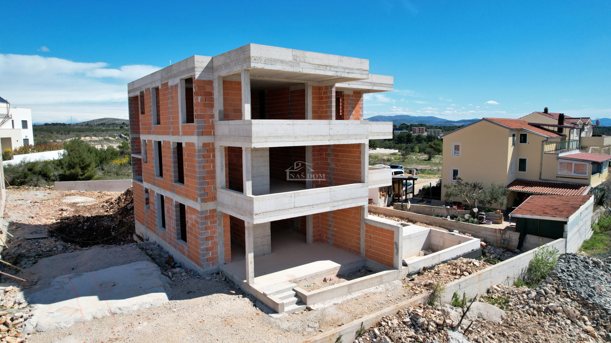 Vodice - Luksuzni stanovi u novogradnji s pogledom na more