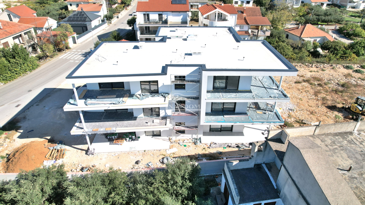 Appartamento TRIBUNJ, 316.000 €