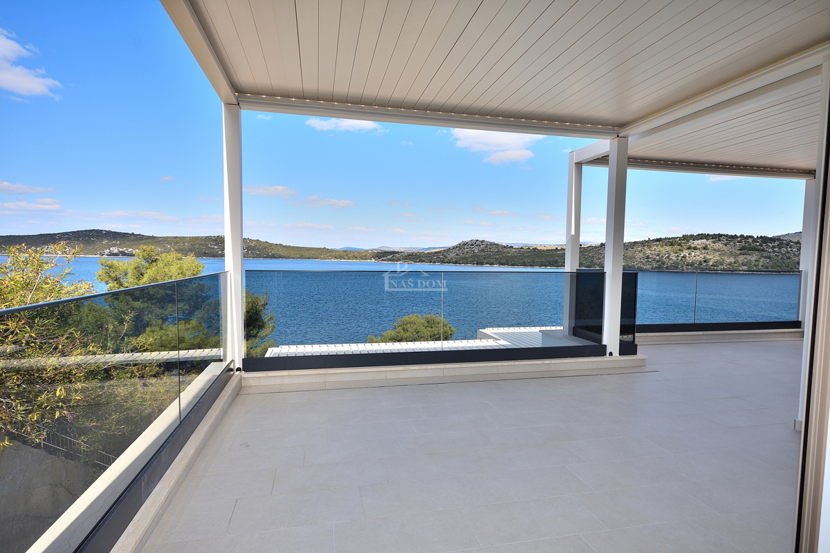 Appartamento PRIMOŠTEN, 665.000 €