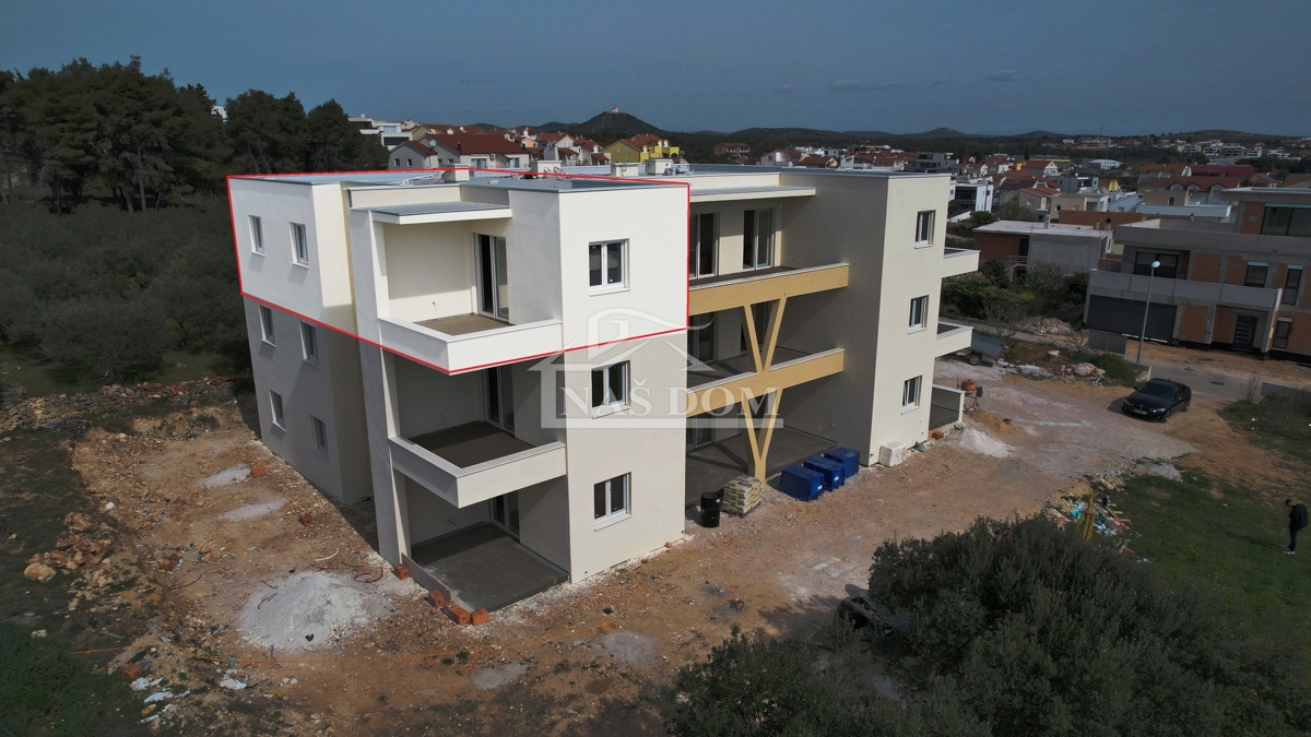 Vodice - Three-room apartment S7 on the second floor, with sea view