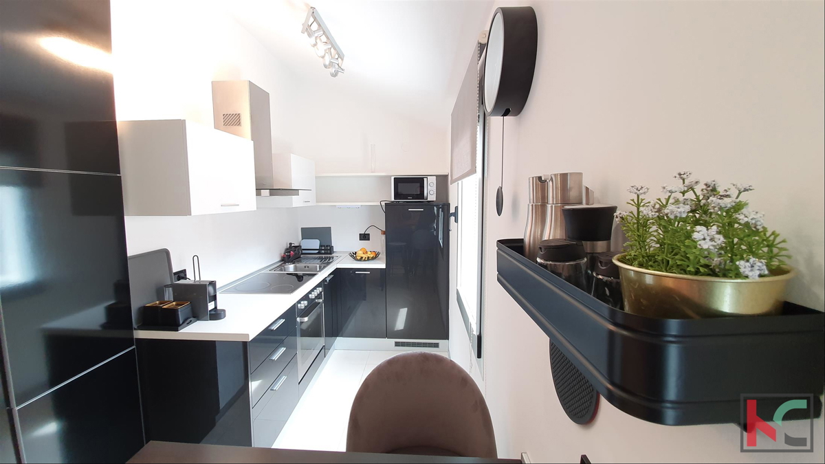 Appartamento PULA, 650 €