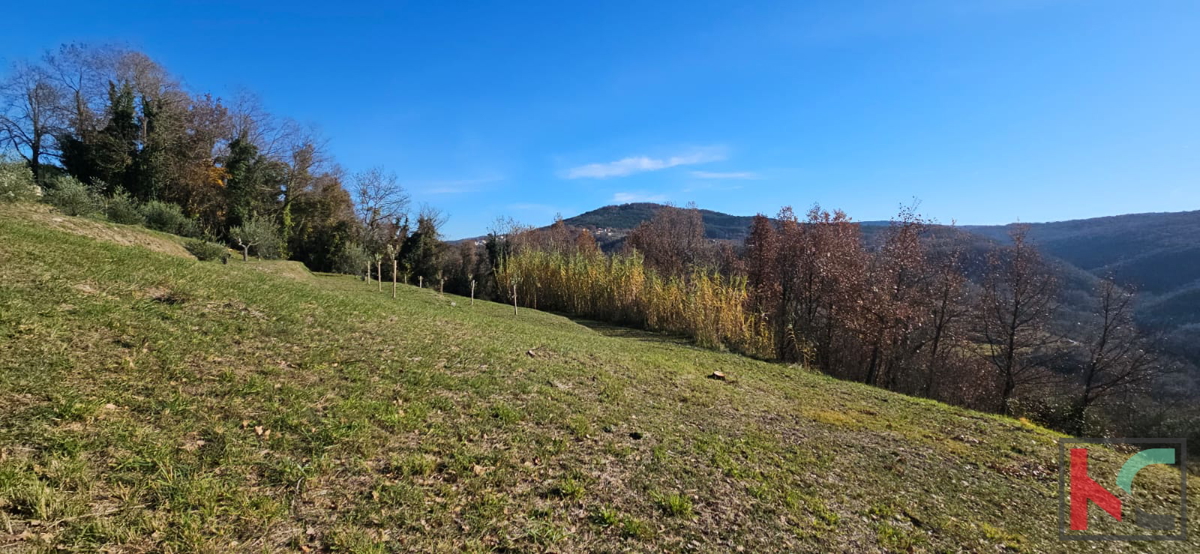 Terreno MOTOVUN, 180.000 €