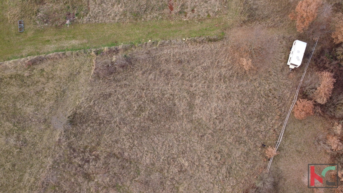 Участок KANFANAR, 185.000 €