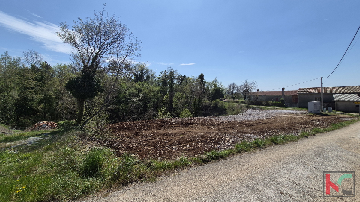 Terreno BUZET, 59.000 €