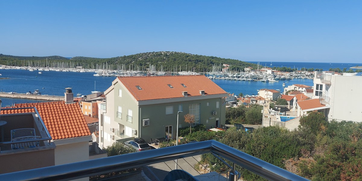 Appartamento ROGOZNICA, 160.000 €