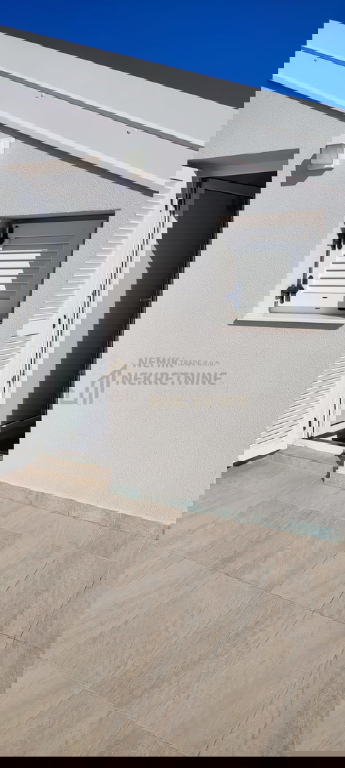 TRIBUNJ